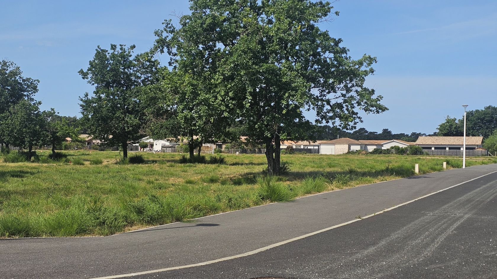 Terrain à bâtir de 1144 m² à VENDAYS-MONTALIVET (33) - visuel 2
