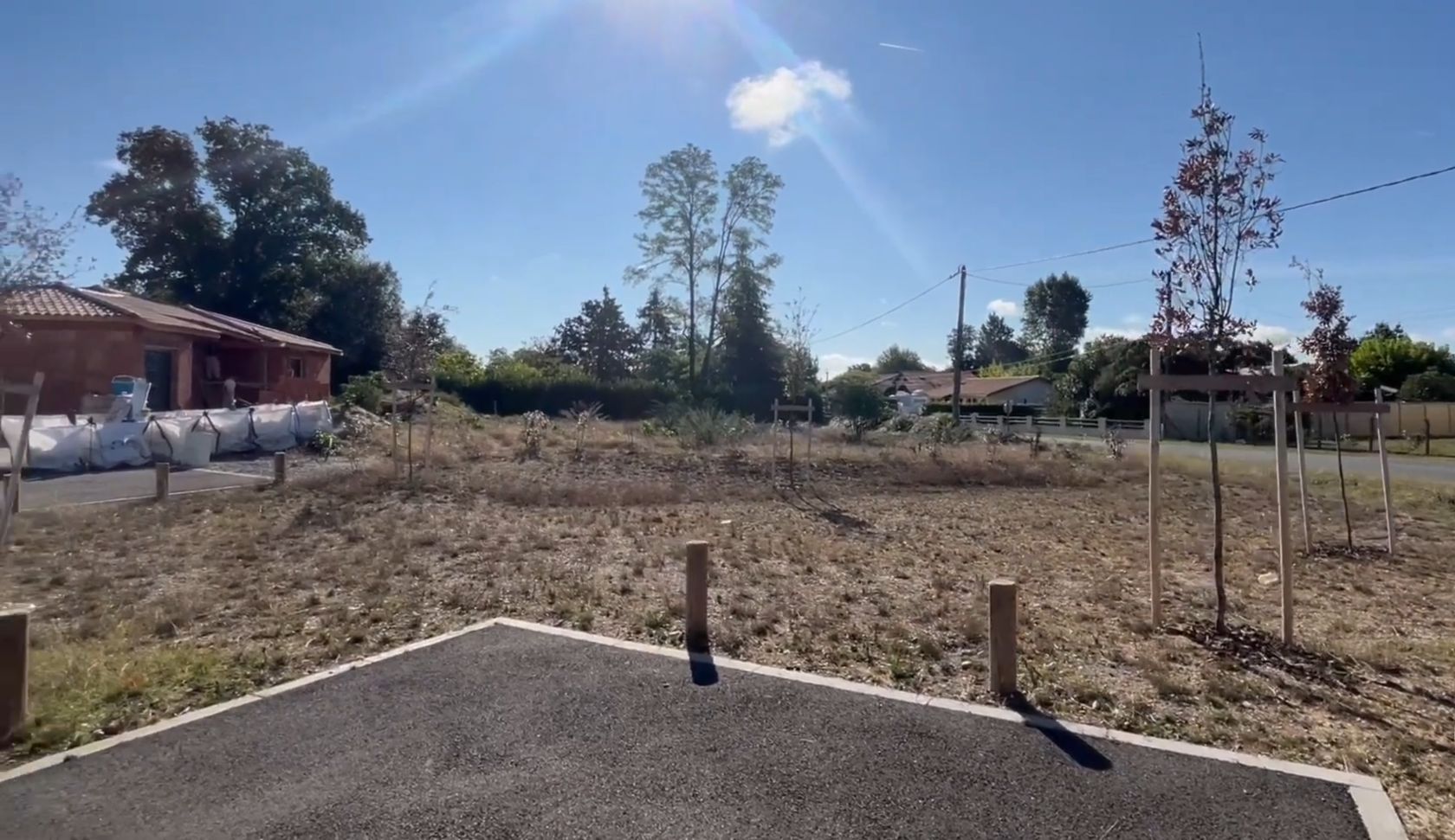 Terrain à bâtir de 671 m² à SAINT-LAURENT-MEDOC (33) - visuel 1