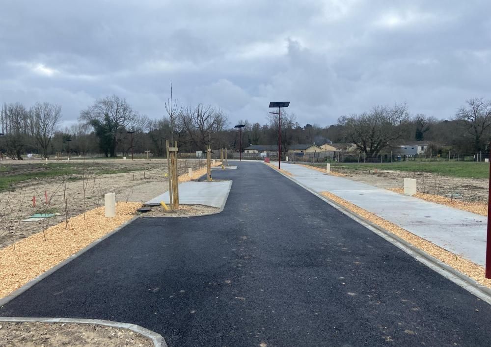 Terrain à bâtir de 455 m² à SAINT-LAURENT-MEDOC (33)