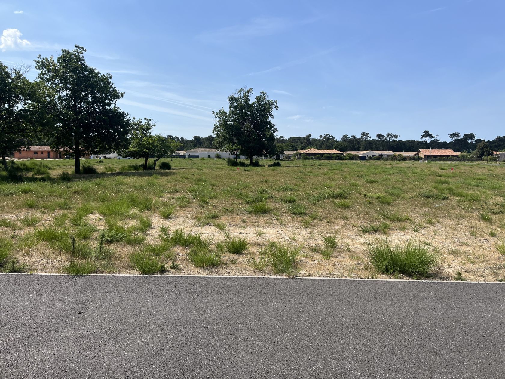 Terrain à bâtir de 1019 m² à VENDAYS-MONTALIVET (33) - visuel 2