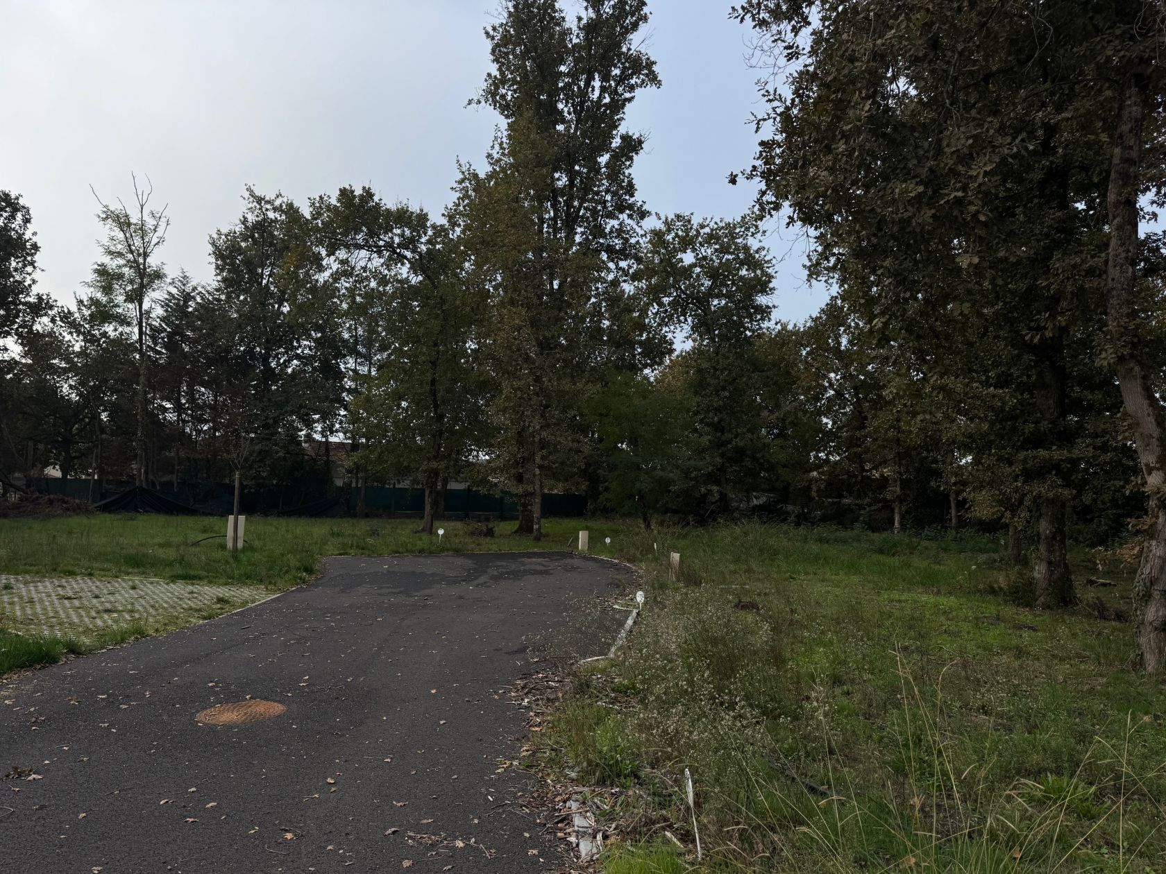 Terrain à bâtir de 665 m² à MARGAUX (33) - visuel 1