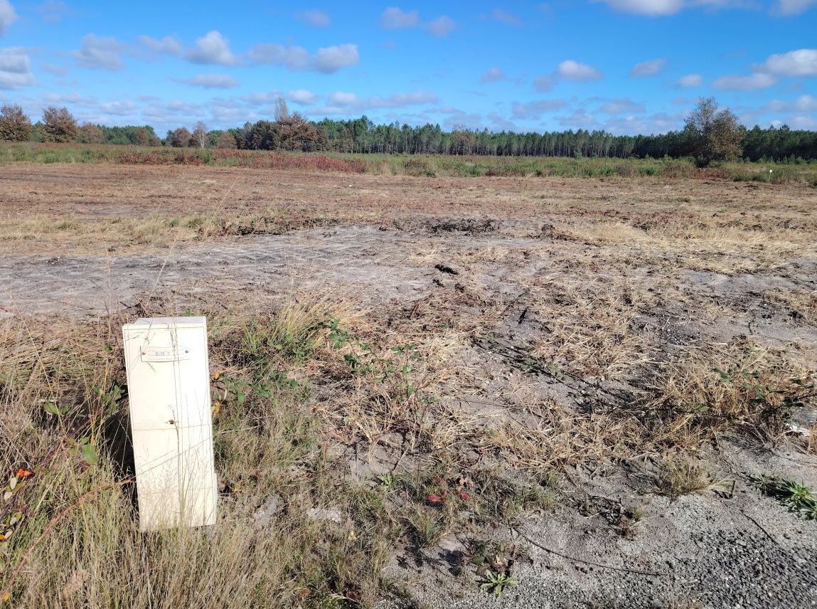 Terrain à bâtir de 314 m² à BELIN-BELIET (33)