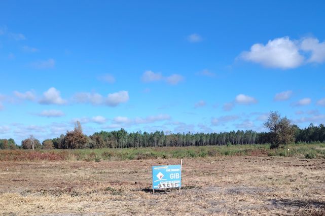 Terrain à bâtir de 640 m² à BIGANOS (33)