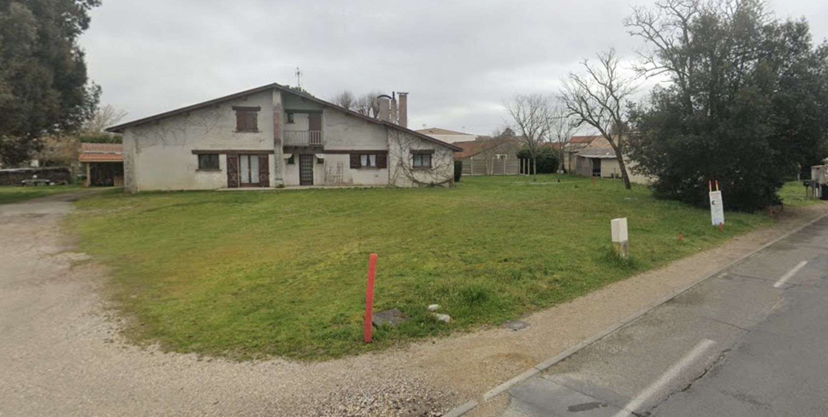 Terrain à bâtir de 392 m² à LACANAU (33)