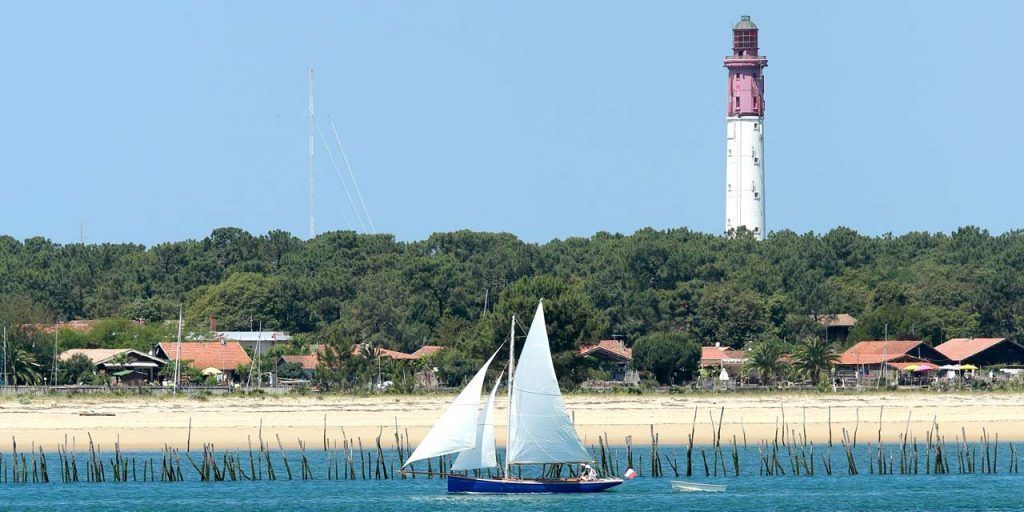 Terrain à bâtir de 806 m² à LEGE-CAP-FERRET (33)
