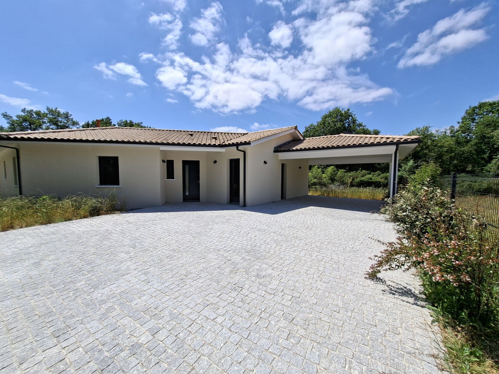 Superbe maison de 140 m² avec terrain à SAINT-AUBIN-DE-MEDOC (33)