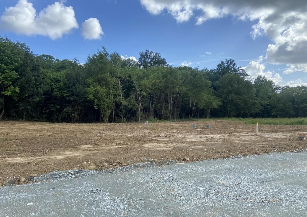 Terrain à bâtir de 735 m² à SADIRAC (33)