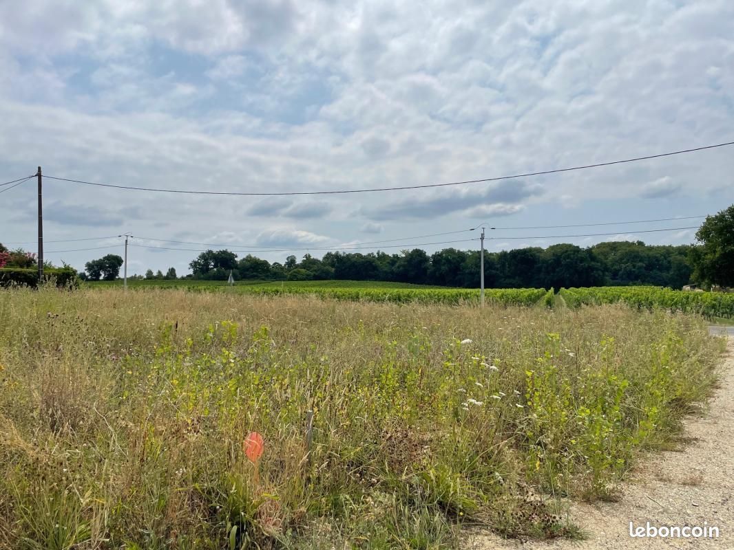 Terrain à bâtir de 500 m² à ESPIET (33)