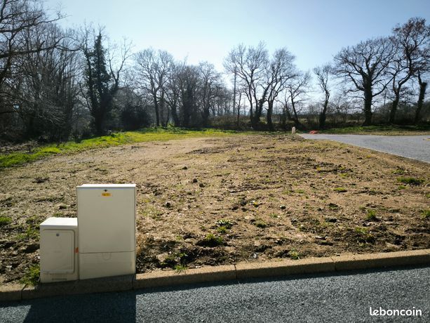 Terrain à bâtir de 407 m² à ARBANATS (33)