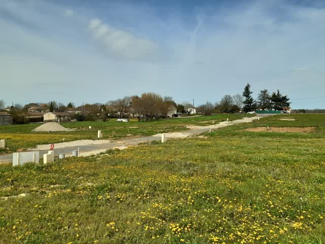 Terrain à bâtir de 1160 m² à DAIGNAC (33)