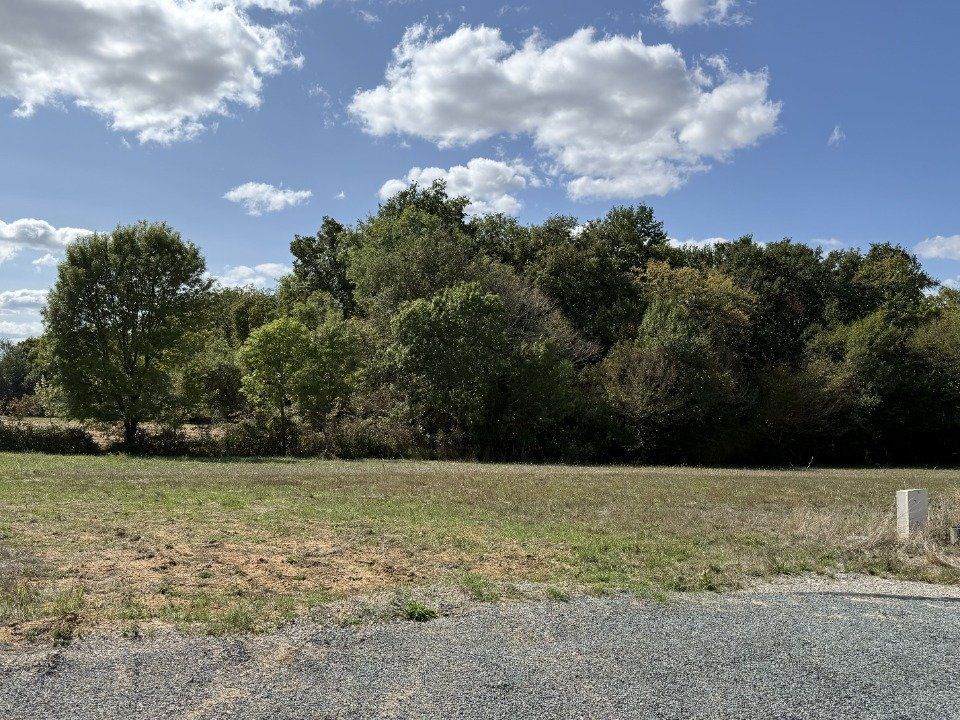 Terrain à bâtir de 630 m² à CREON (33)
