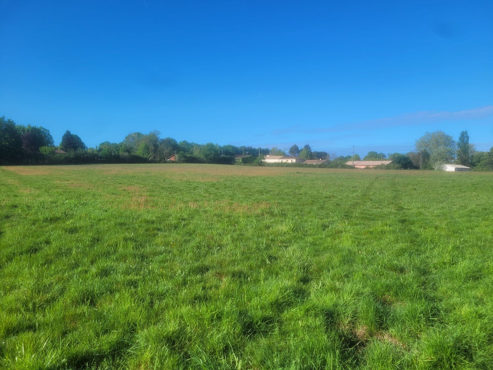 Terrain à bâtir de 415 m² à LE POUT (33)