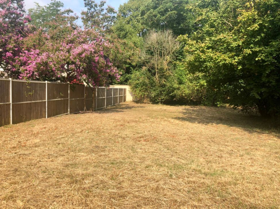 Terrain à bâtir de 610 m² à BASSENS (33) - visuel 1