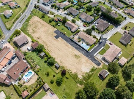 Terrain à bâtir de 863 m² à SAINT-PIERRE-DE-MONS (33) - visuel 3