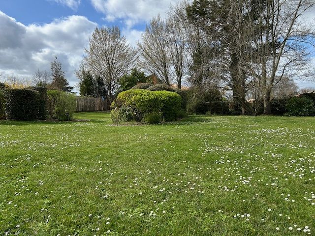 Terrain à bâtir de 500 m² à LEOGNAN (33) - visuel 2