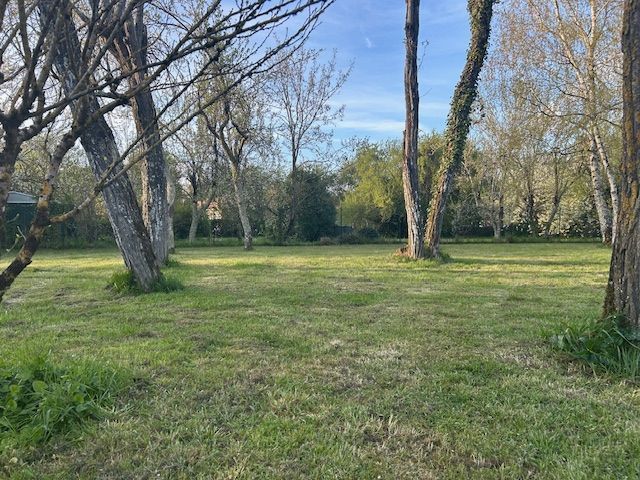 Terrain à bâtir de 660 m² à MARTILLAC (33) - visuel 3