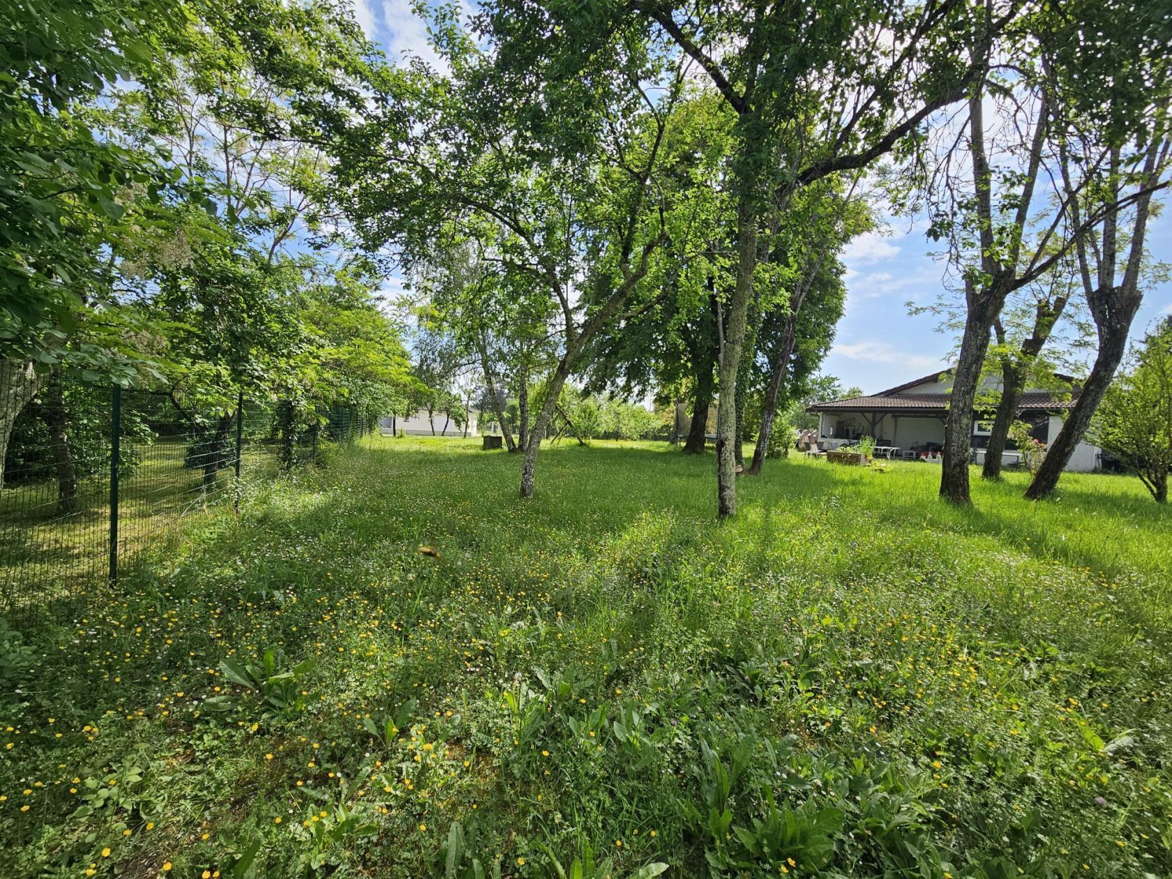 Terrain à bâtir de 660 m² à MARTILLAC (33) - visuel 2
