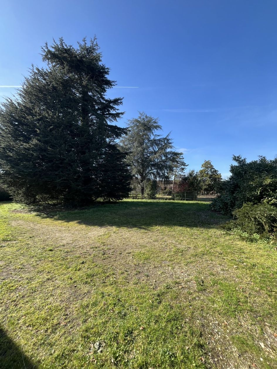 Terrain à bâtir de 540 m² à MERIGNAC (33)
