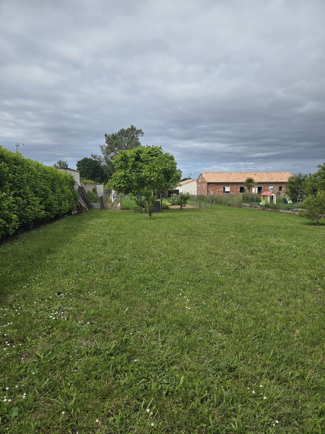 Terrain à bâtir de 600 m² à VERDELAIS (33)