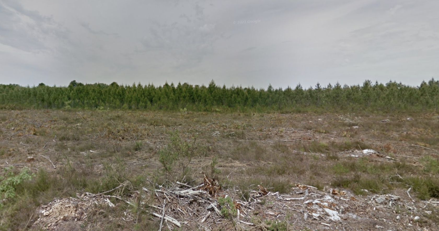 Terrain à bâtir de 635 m² à LUGOS (33)