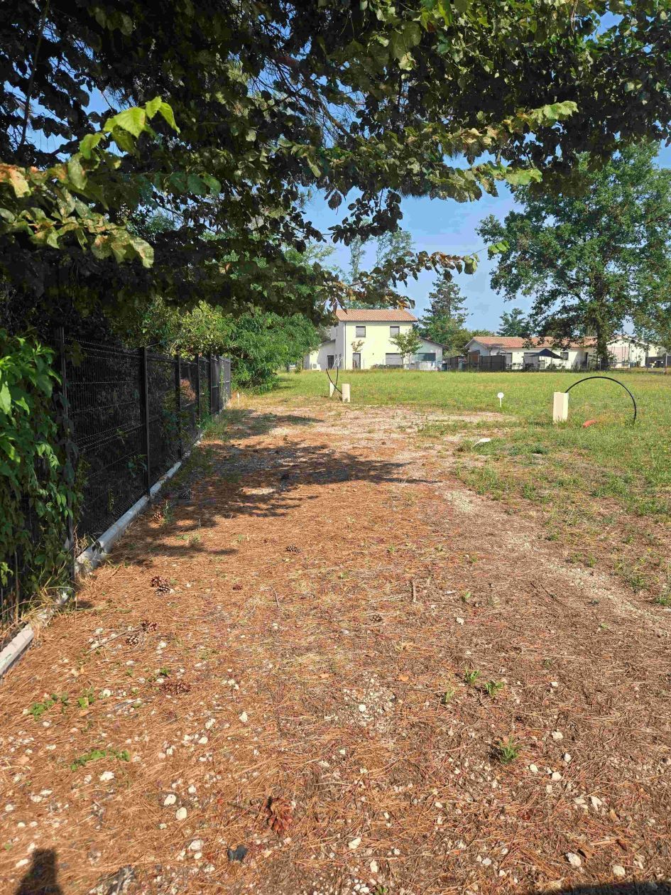 Projet de construction d'une maison 70 m² avec terrain à ROAILLAN (33) - visuel 8