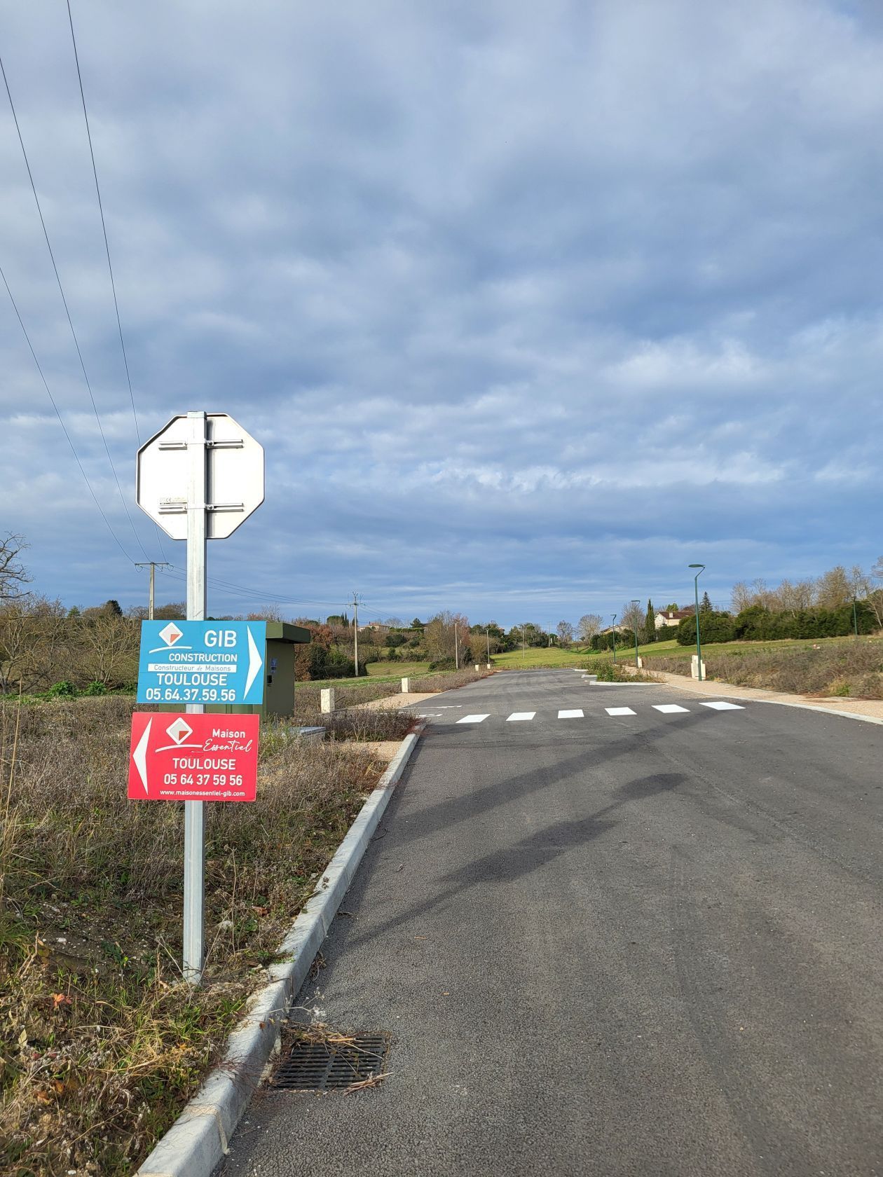 Terrain à bâtir de 630 m² à LEGUEVIN (31)