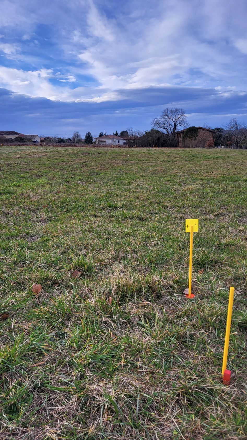 Terrain à bâtir de 530 m² à CALMONT (31)