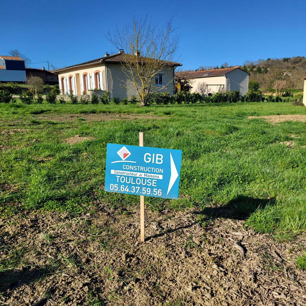 Terrain à bâtir de 600 m² à GARDOUCH (31)