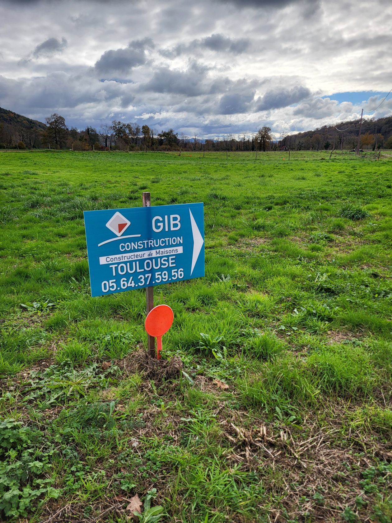 Terrain à bâtir de 500 m² à AVIGNONET-LAURAGAIS (31) - visuel 1