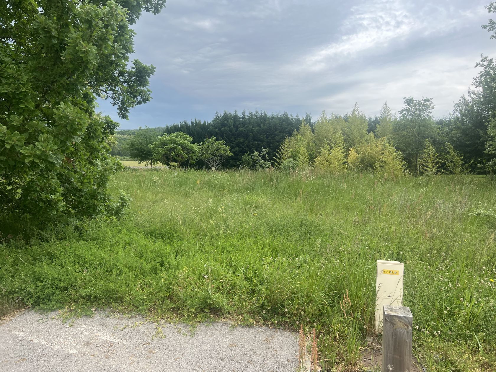 Terrain à bâtir de 690 m² à BRESSOLS (82)