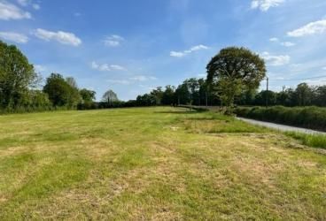 Terrain à bâtir de 991 m² à LABASTIDE-BEAUVOIR (31)