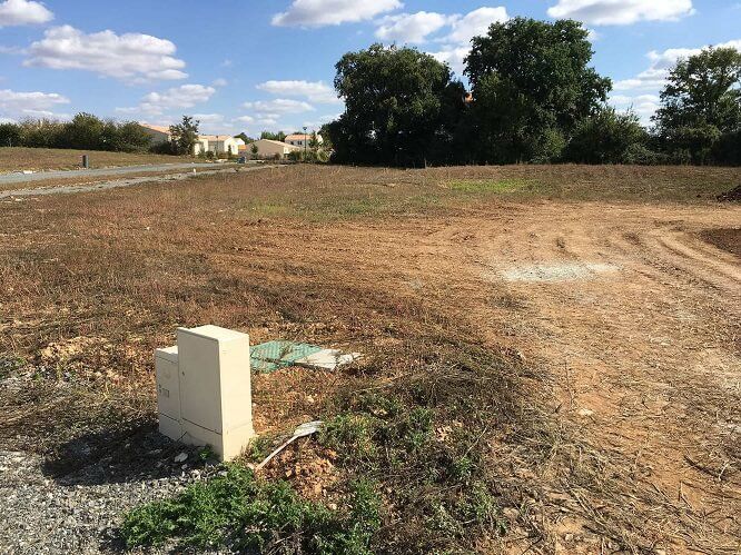 Terrain à bâtir de 643 m² à LAMASQUERE (31)