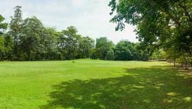 Terrain à bâtir de 747 m² à BAZIEGE (31)