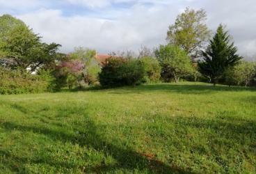 Terrain à bâtir de 640 m² à BONREPOS-SUR-AUSSONNELLE (31) - visuel 1