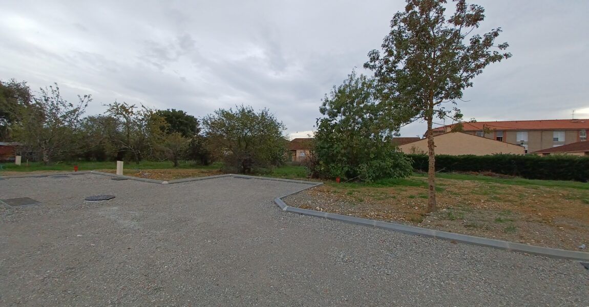 Terrain à bâtir de 416 m² à SAINT-LYS (31) - visuel 1