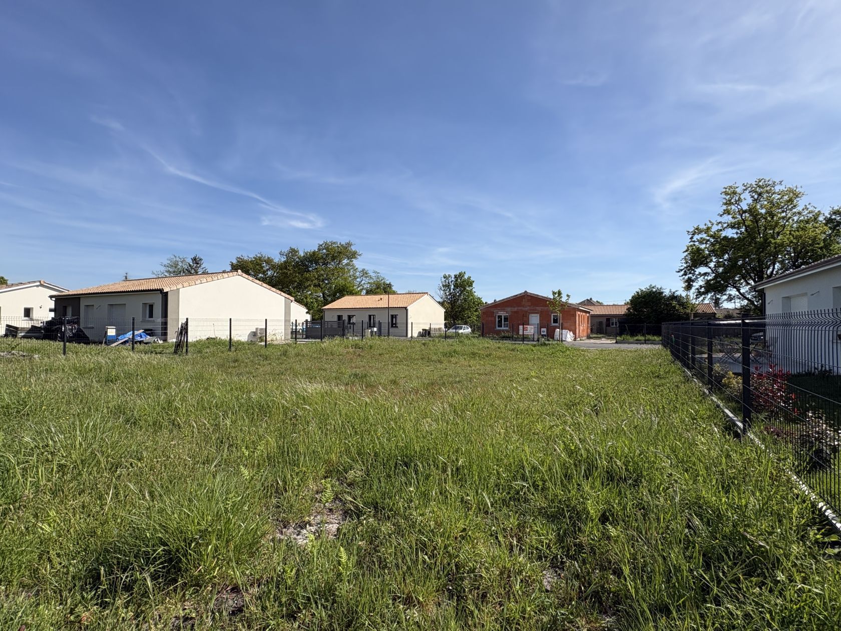 Terrain à bâtir de 442 m² à HOURTIN (33)