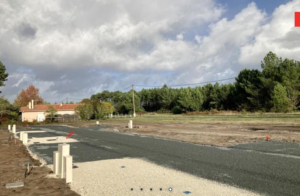 Terrain à bâtir de 312 m² à MEDIS (17)