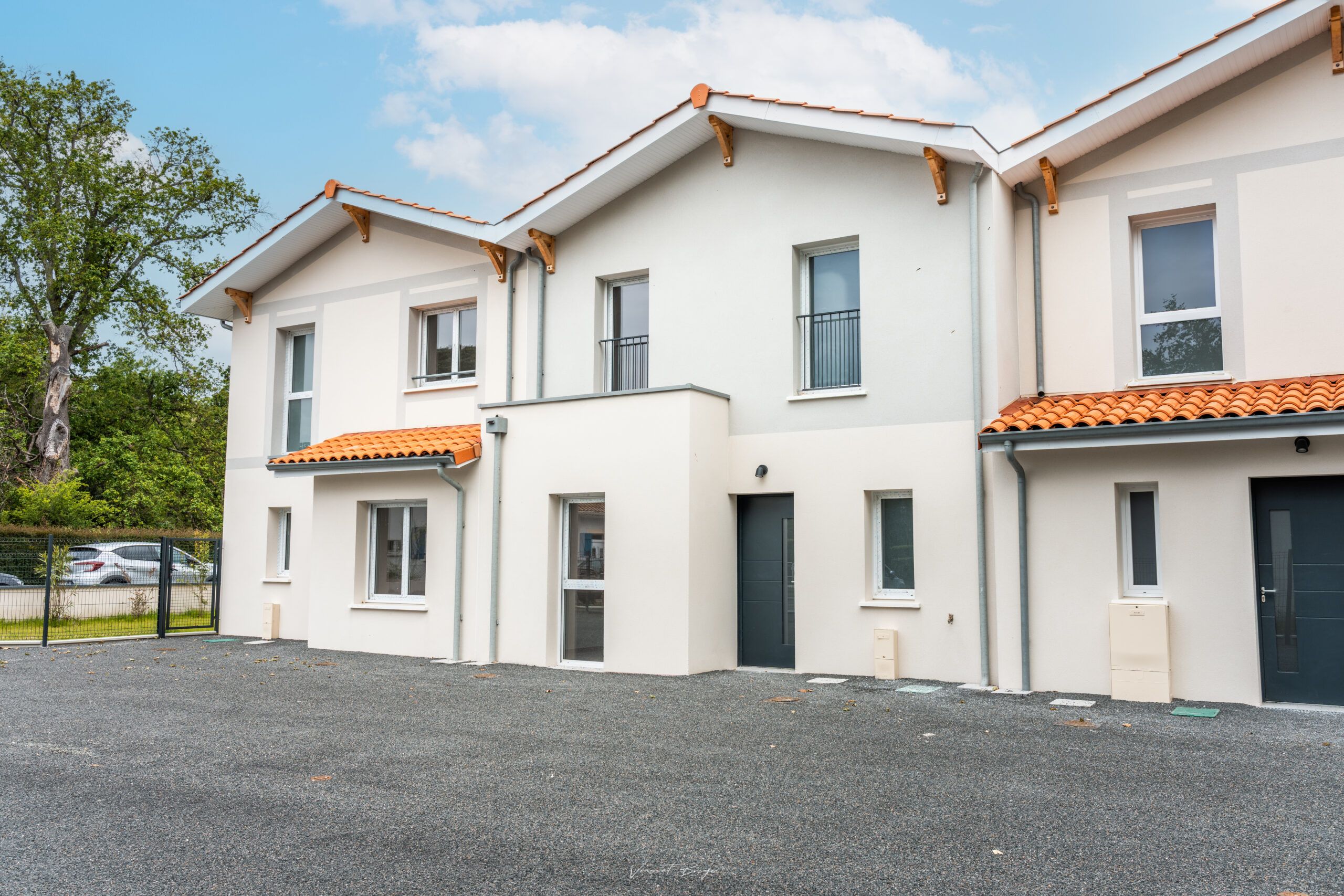 Maisons modernes au centre-ville de Parentis-en-Born