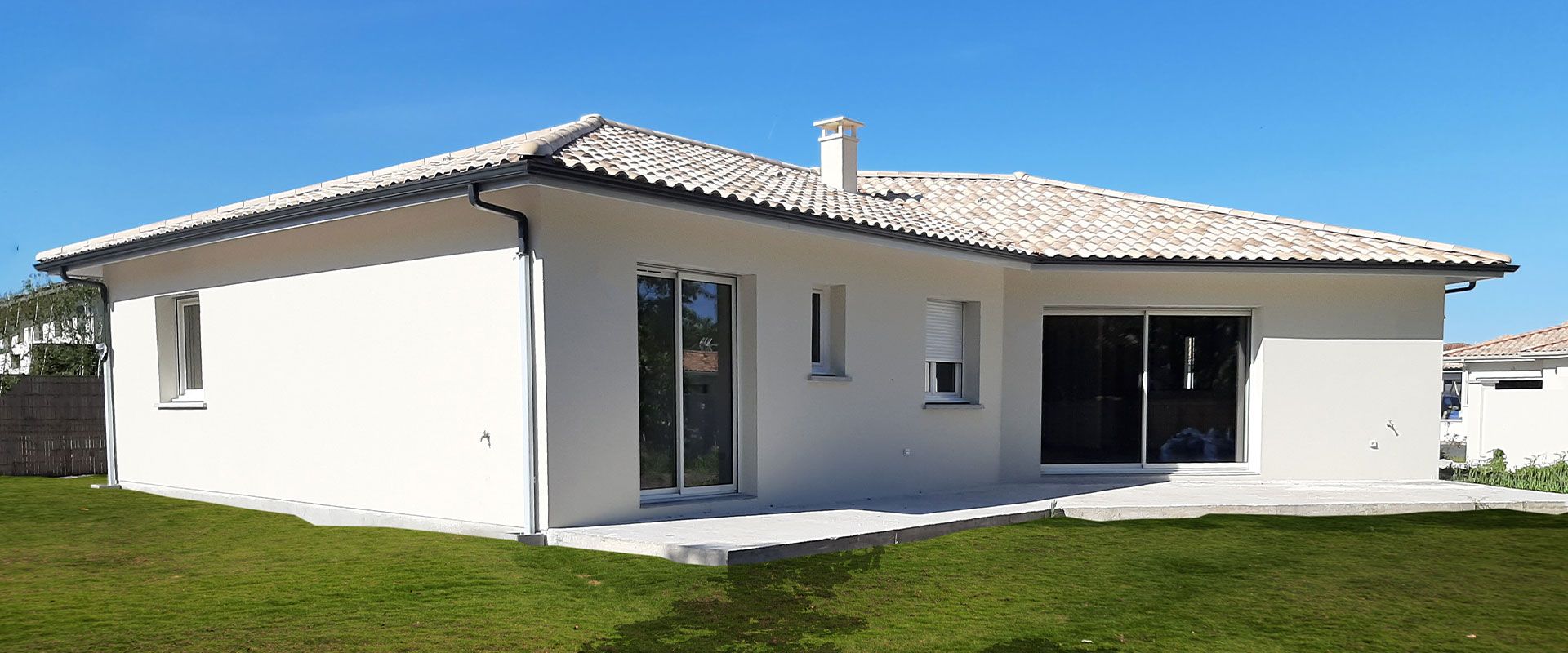 Pavillon familial en V de 128 m² - visuel 1