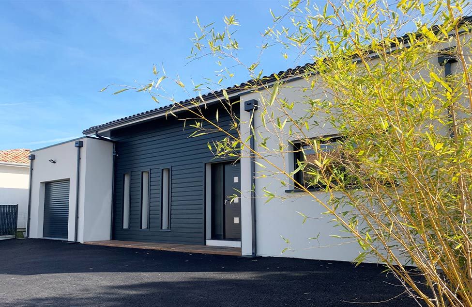 Maison toit plat et bardage bois - visuel 2