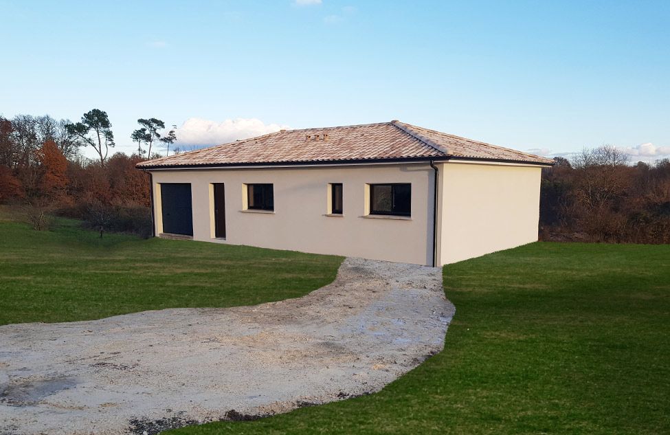 Jolie maison plain pied optimisée en L - visuel 2