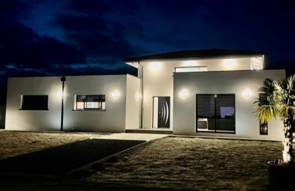Maison contemporaine atypique à toit plat - visuel 2