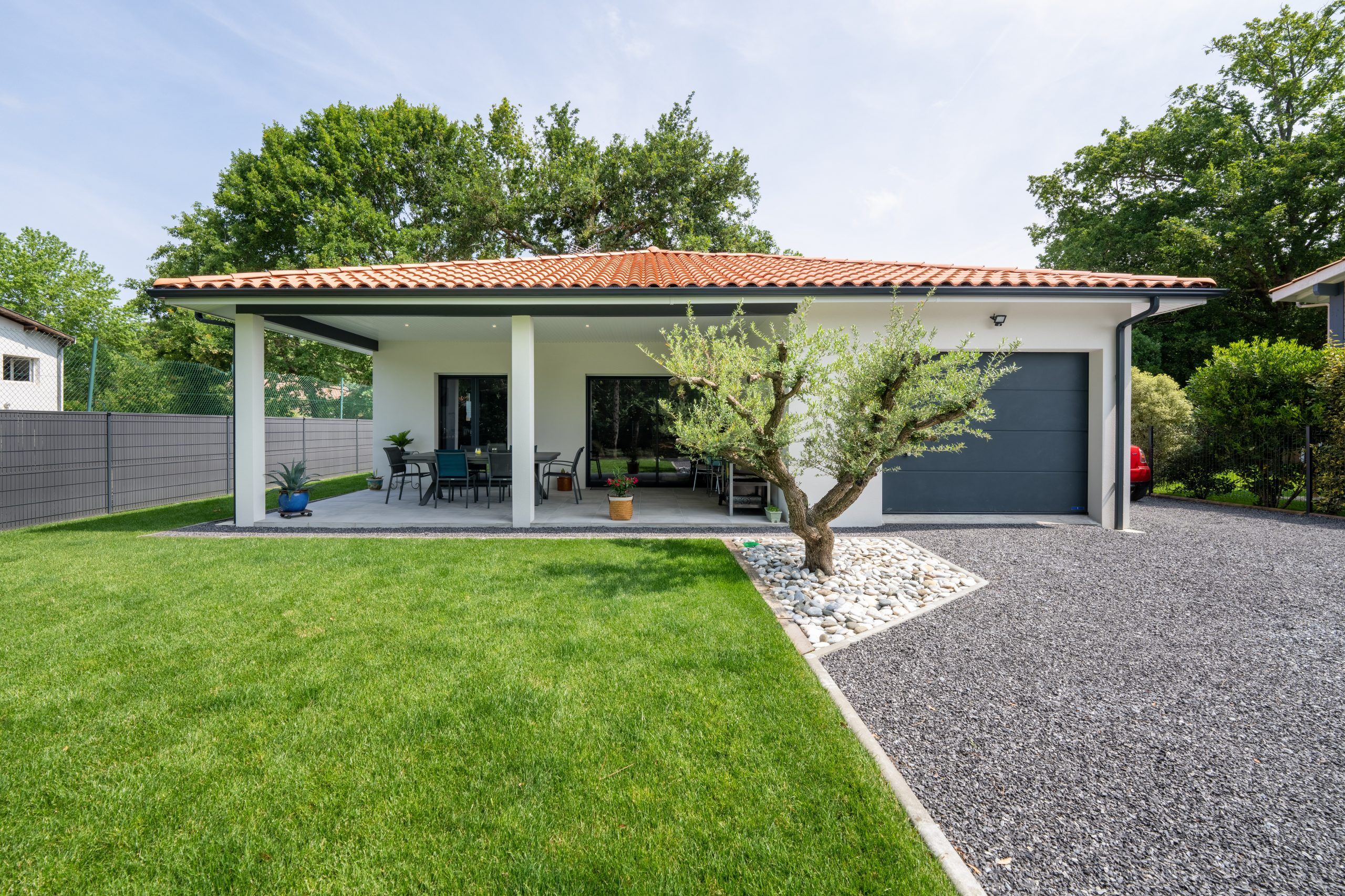 Maison lumineuse et moderne - visuel 1
